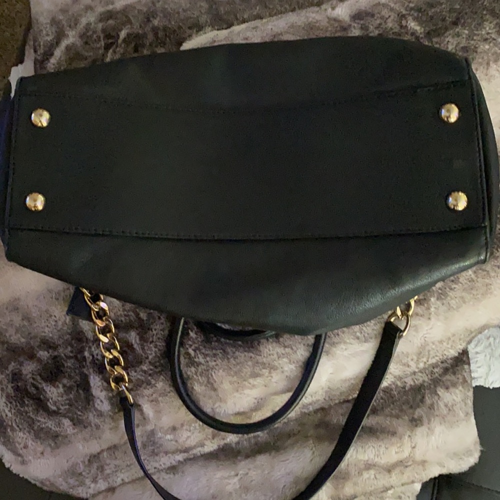 Michael Kors Purse - Picture 5 of 16